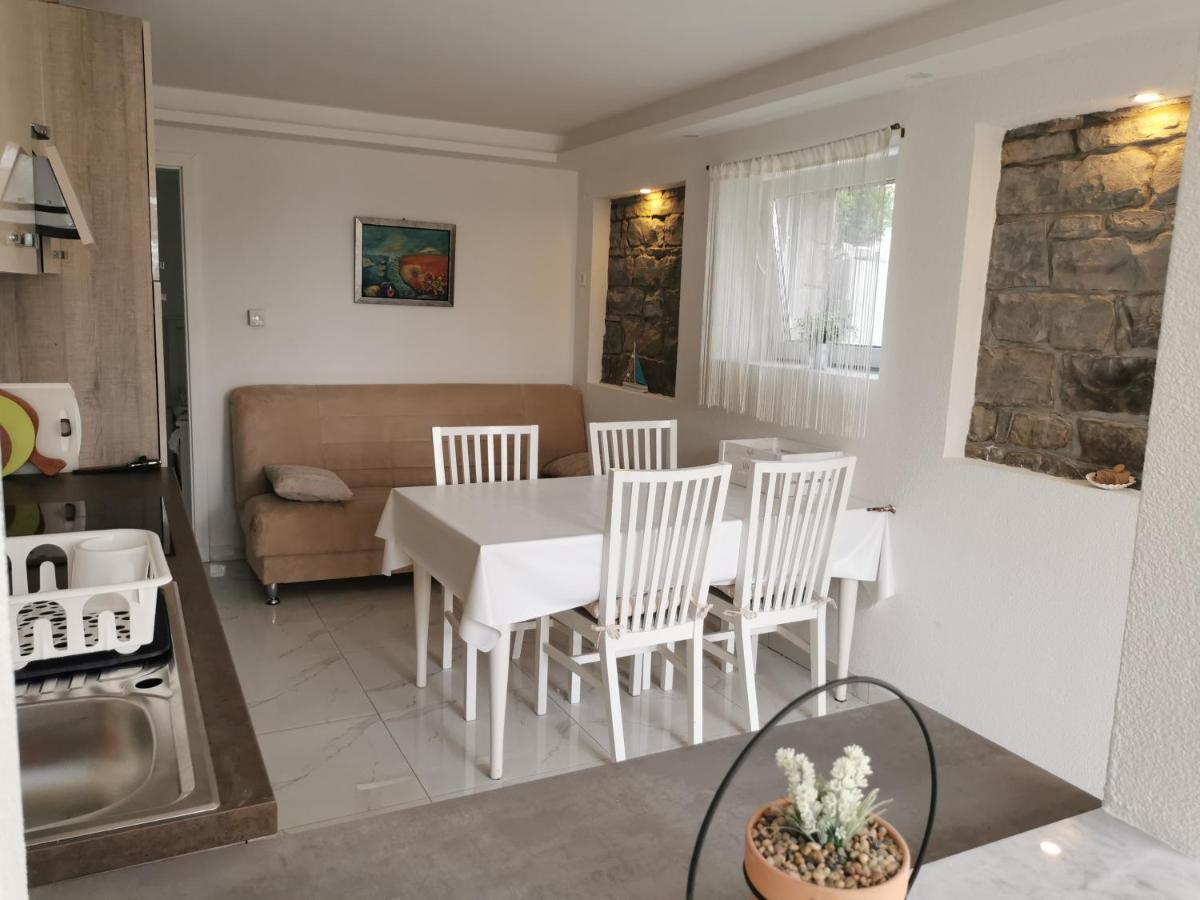 Apartma Kantina Ankaran Buitenkant foto
