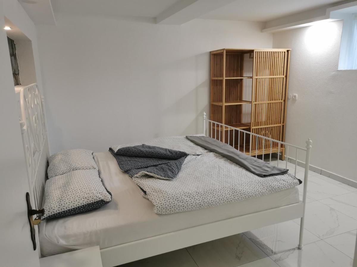 Apartma Kantina Ankaran Buitenkant foto