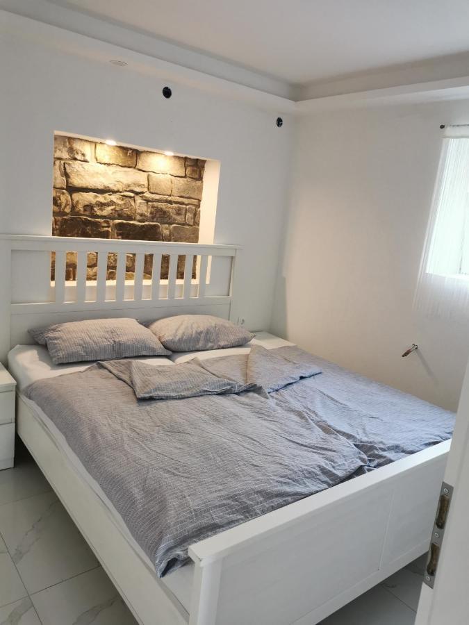 Apartma Kantina Ankaran Buitenkant foto